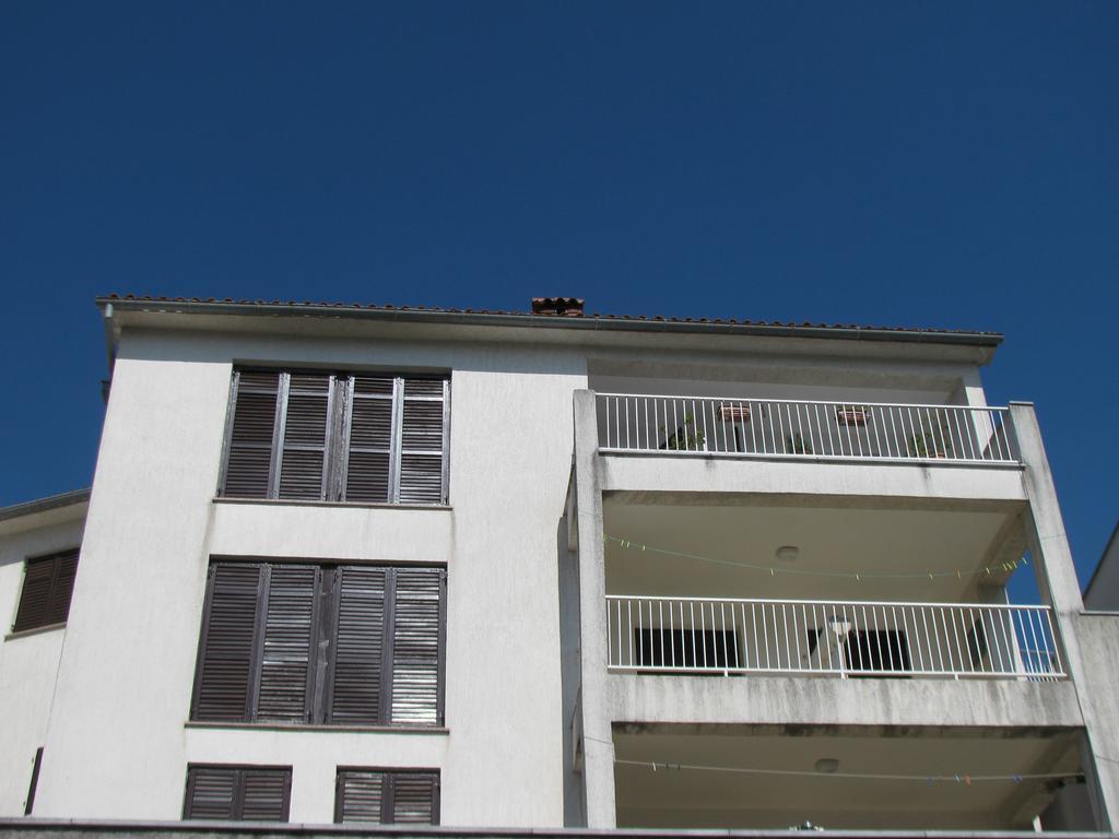 Apartments E And J Rabac Exterior foto